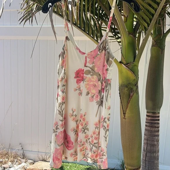 Reformation Bell Dress-Josephine -Mini - Picture 4 of 16